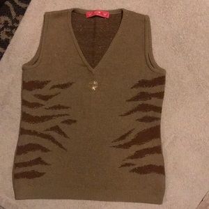 Sweater vest